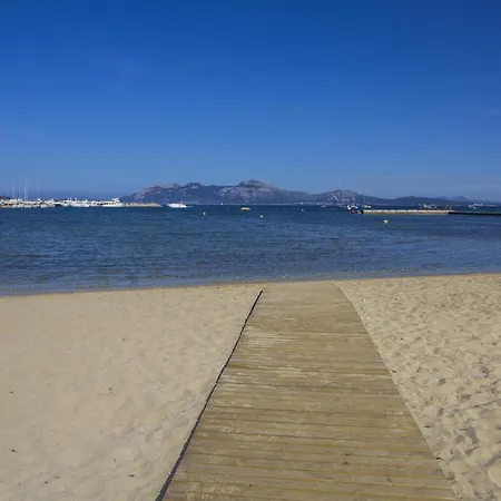 El Faro Appartement *